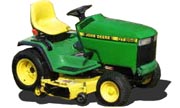 John Deere GT262 lawn tractor