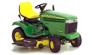 John Deere LX277 lawn tractor