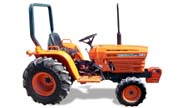 Kubota B8200 tractor
