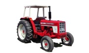 International Harvester 475 tractor