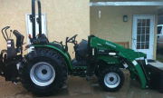Montana R2844 tractor