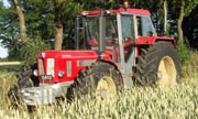 Schluter Super 1500TVL tractor