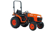 Kubota B3200 tractor