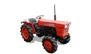 Kubota L2000 tractor
