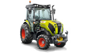 Claas Nexos 220 tractor